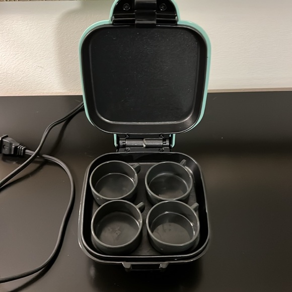 Dash Egg Bite Maker - Picture 11 of 15